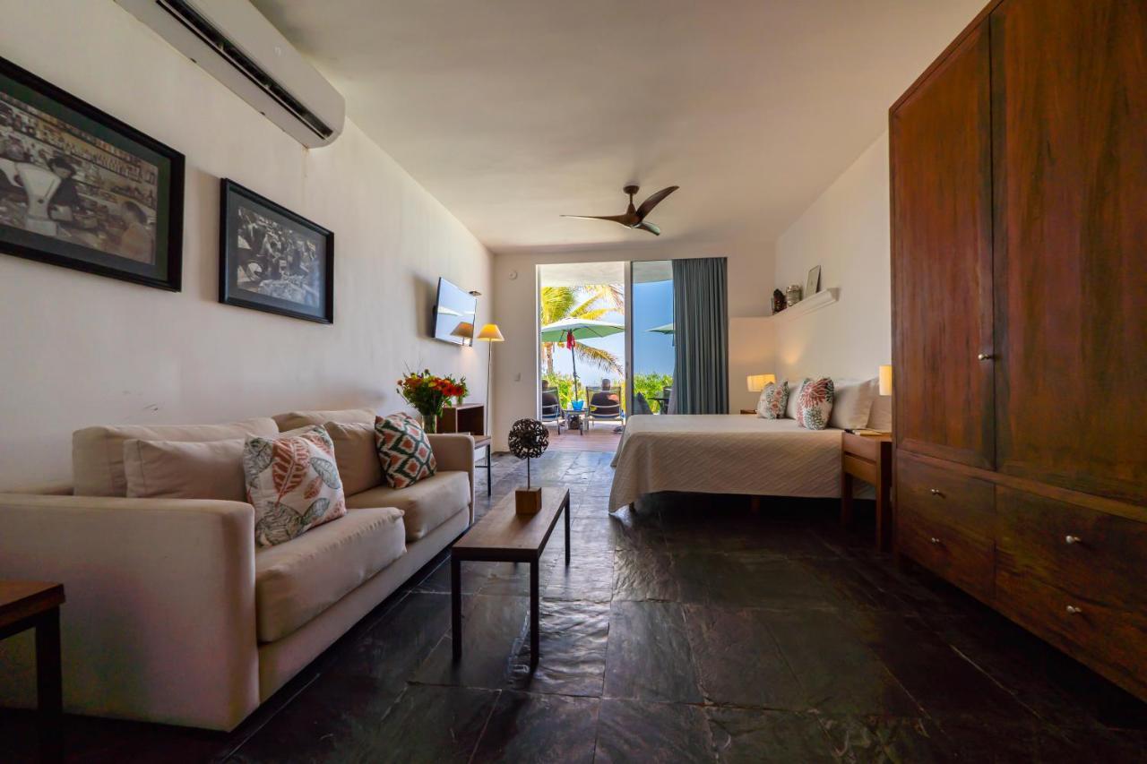 Suites At Sapphire Ocean Club Puerto Vallarta Exterior photo