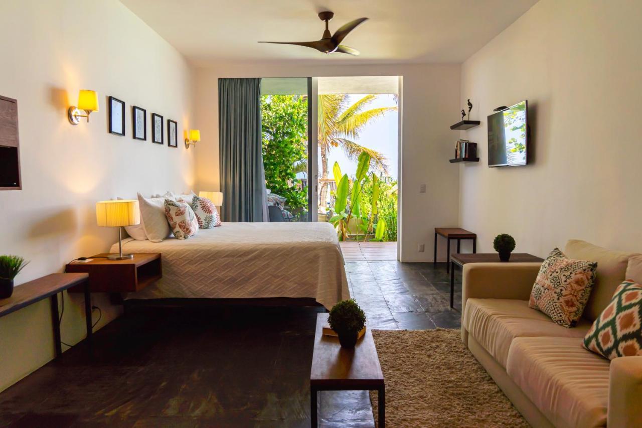Suites At Sapphire Ocean Club Puerto Vallarta Exterior photo
