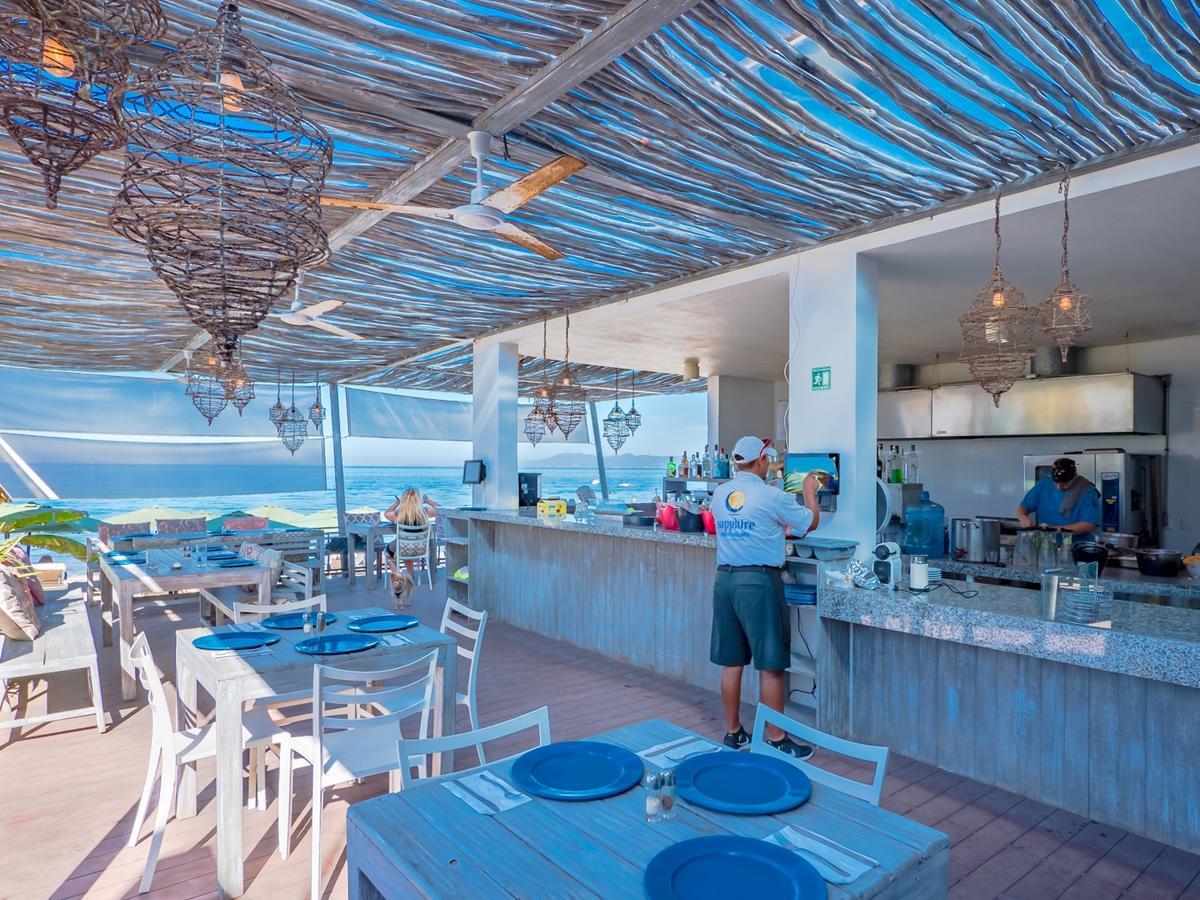 Suites At Sapphire Ocean Club Puerto Vallarta Exterior photo